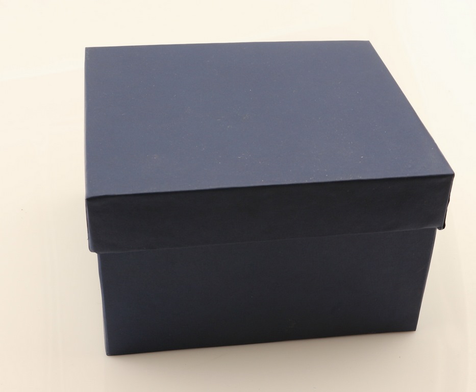 Коробка под подстаканник  синяя с ложементом
